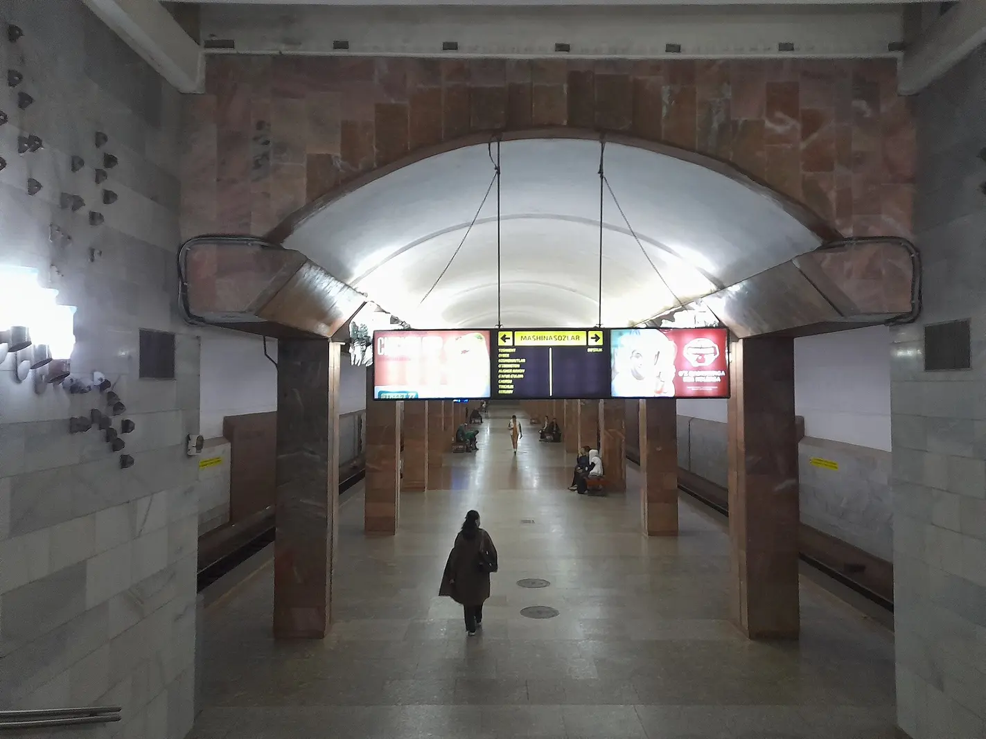 Modernist Mashinasozlar metro station in Tashkent